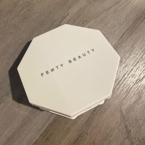 Fenty beauty highlighter 🏆🤩